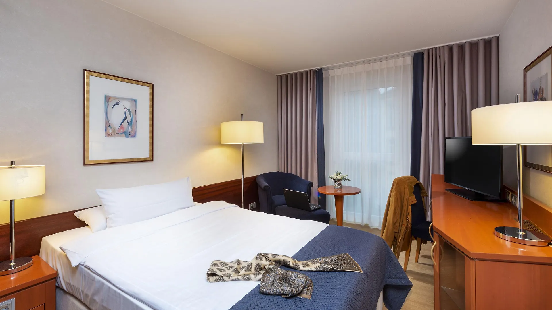 Maritim Hotel Wuerzburg 4*, Wurzburg