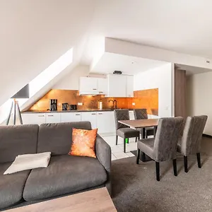 Apartment Familienapartment Am Neumarkt Ll